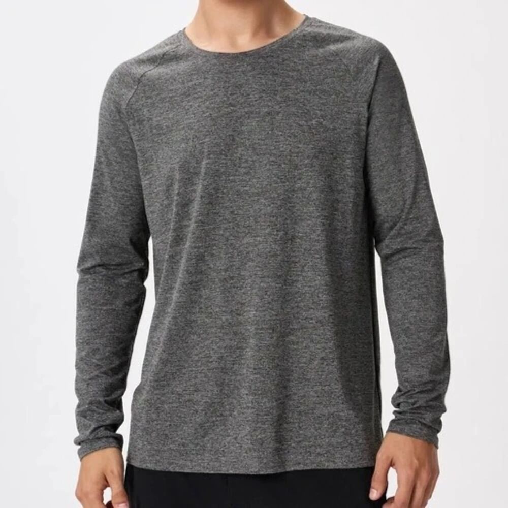 Quince Mens Long Sleeve Shirt Sz M Classic Neutral Minimalist Workout Gym